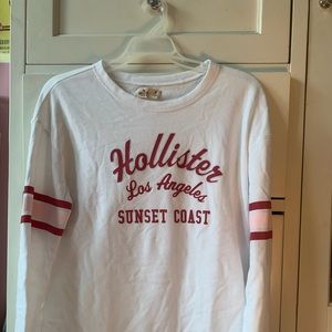 White Los Angeles Hollister crewneck (medium). From a non-smoking home!